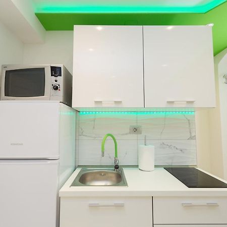 Purple & Apple Green Apartment Split Exterior foto
