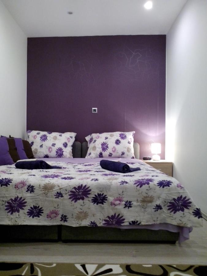 Purple & Apple Green Apartment Split Exterior foto